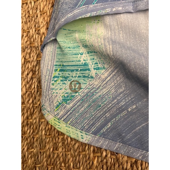 Lululemon speedup shorts Sz 4 - Picture 6 of 6